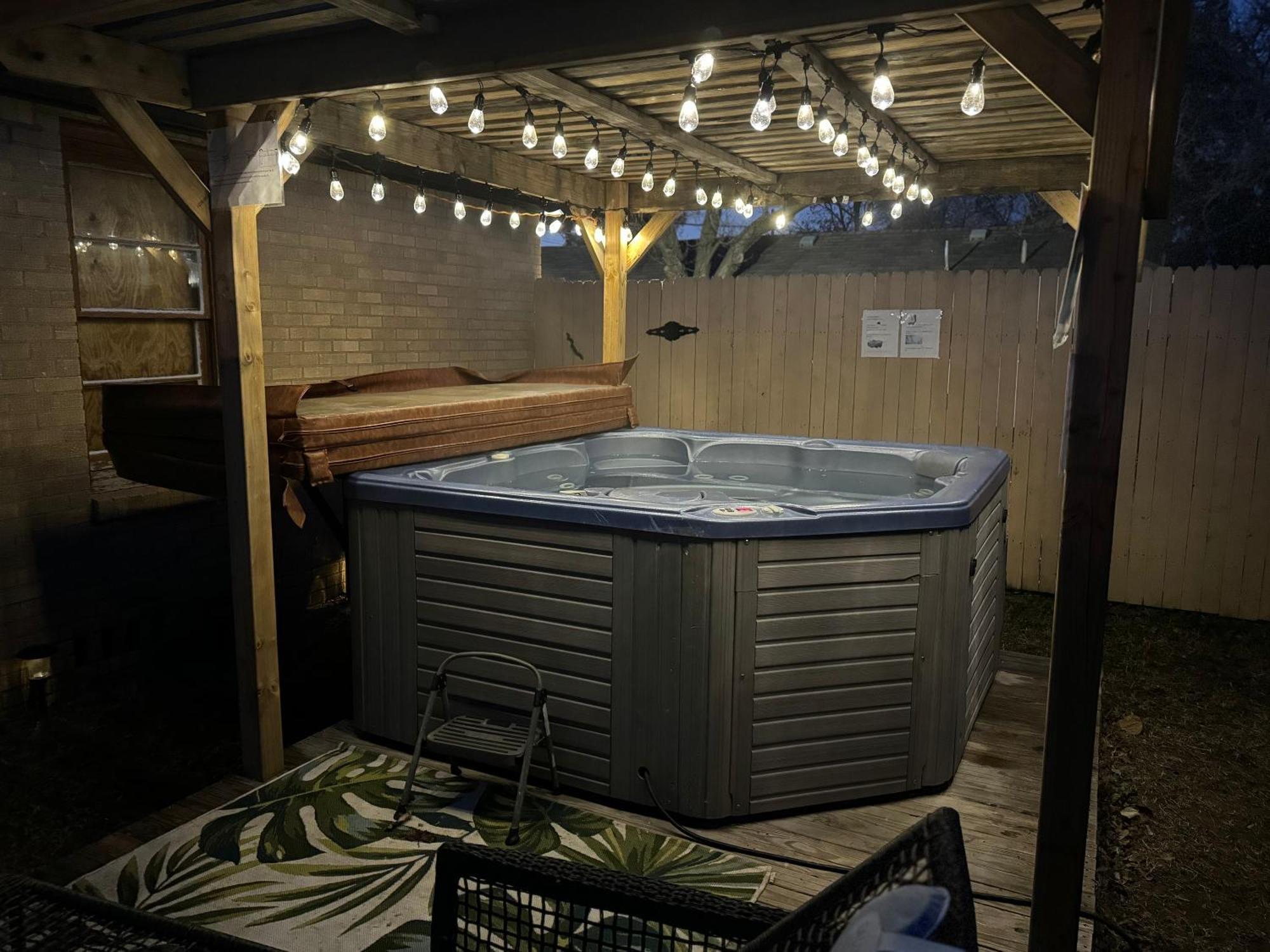 Luxury Oasis- 1 Bedroom Romantic Getaways Lubbock Eksteriør bilde